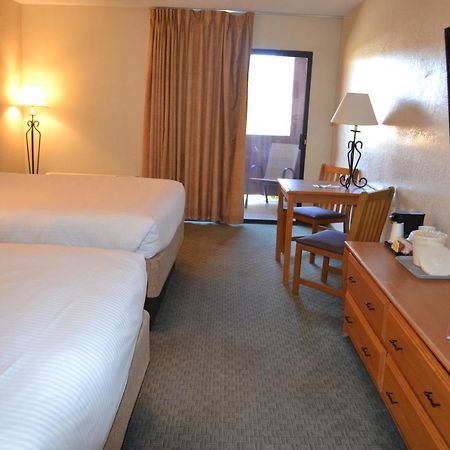 เดอะ ลอดจ์ แอท คลิฟ คาสเซิล กาสิโน Hotel แคมป์เวอร์ด ภายนอก รูปภาพ
